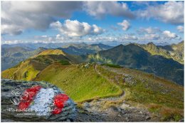 Hochrettelstein-3362-21-09-06, Paradies Ennstal, Thomas Hofer, Landschaft, Bild, Foto, Aufnahme, Ennstal, Luftbild, Imagetrailer, Schladming Dachstein, Ennstal Mitte, Hochrettelstein, Planneralm, Marktgemeinde Irdning-Donnersbachtal, Herbst, alle Bilder, Aussicht, Alm, Wolken, Gipfel