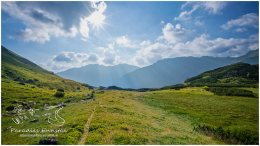 Mittereck-2115-20-08-09, Paradies Ennstal, Thomas Hofer, Landschaft, Bild, Foto, Aufnahme, Ennstal, Luftbild, Imagetrailer, Schladming Dachstein,  Ennstal Mitte, Mittereck, Schwarzensee, Gemeinde Sölk, Sommer, alle Bilder, Wolken, mystisch, Sonne,  Weg,