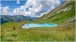 Seekarlsee-2534-20-08-22, Paradies Ennstal, Thomas Hofer, Landschaft, Bild, Foto, Aufnahme, Ennstal, Luftbild, Imagetrailer, Schladming Dachstein, Gemeinde Sölk, Ennstal Mitte, Kleinsölk, Seekarlsee, Tuchmoaralm, Sommer, alle Bilder, Aussicht, Wasser, Alm, See, Wolken, Mittereck,