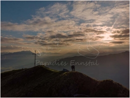 Kochofen, Gipfel, Gipfelkreuz, Wandern, Wolken, Sonne