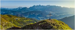 0377 Schober, Paradies Ennstal, Thomas Hofer, Landschaft, Bild, Foto, Aufnahme, Ennstal, Luftbild, Imagetrailer, Schladming Dachstein, Ennstal West, Panoramabild, Schober, Stadtgemeinde Schladming, Frühling, Luftaufnahme, alle Bilder, Berg, Aussicht, Gipfelkreuz, Alm, Reiteralm