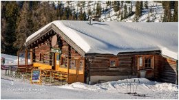 Fageralm_16x9_6986-21-12-18, Ennstal West, Tourenschi, Fageralm, Reiteralm, Stadtgemeinde Schladming, Forstau, Winter, alle Bilder, Alm, Schnee, Wald, Hütte, Almhütte, Lechnerhütte, Paradies Ennstal, Thomas Hofer, Landschaft, Bild, Foto, Aufnahme, Ennstal, Luftbild, Imagetrailer, Schladming Dachstein,