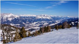 Galsterbergalm_16x9_A1_8034-1_22-02-13, Paradies Ennstal, Thomas Hofer, Landschaft, Bild, Foto, Aufnahme, Ennstal, Luftbild, Imagetrailer, Schladming Dachstein,  Ennstal Mitte, Grimming, Gemeinde Michaelerberg-Pruggern, Galsterbergalm, Winter, alle Bilder, Alm, Schnee