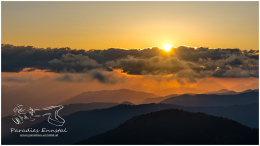 Pleschnitzzinken_16x9_0433_22-05-15, Paradies Ennstal, Thomas Hofer, Landschaft, Bild, Foto, Aufnahme, Ennstal, Luftbild, Imagetrailer, Schladming Dachstein, Ennstal Mitte, Pleschnitzzinken, Gemeinde Michaelerberg-Pruggern, Frühling, Sonne, Sonnenaufgang, alle Bilder, Berg, Aussicht, Gipfelkreuz