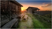 Gemeinde Michaelerberg-Pruggern, Pleschnitzzinken, Ennstal Mitte, Sommer, Sonne, Sonnenaufgang, Wiese, Aussicht, Alm, Almhütte, Hütte, Pleschnitzzinkenhütte, Paradies Ennstal, Thomas Hofer, Landschaftsfoto, Landschaftsbild, Landschaftsaufnahme, Foto, Bild, Aufnahme, Ennstal, Luftbild, Luftaufnahme, Drohnenfoto, Panoramabild, Panoramafoto, 360 Grad, Imagetrailer, Pleschnitzzinken 7128