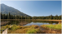 Ennstal Mitte, Marktgemeinde Gröbming, Kamm, Miesbodensee, Herbst, alle Bilder, See, Wasser, Paradies Ennstal, Thomas Hofer, Landschaftsfoto, Landschaftsbild, Landschaftsaufnahme, Foto, Bild, Aufnahme, Ennstal, Luftbild, Luftaufnahme, Drohnenfoto, Panoramabild, Panoramafoto, 360 Grad, Imagetrailer, Miesbodensee 4767