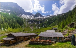 Paradies Ennstal, Thomas Hofer, Landschaftsfoto, Landschaftsbild, Landschaftsaufnahme, Foto, Bild, Aufnahme, Ennstal, Luftbild, Luftaufnahme, Drohnenfoto, Panoramabild, Panoramafoto, 360 Grad, Imagetrailer, Schladming Dachstein, Putzentalalm-0837_19-06-11